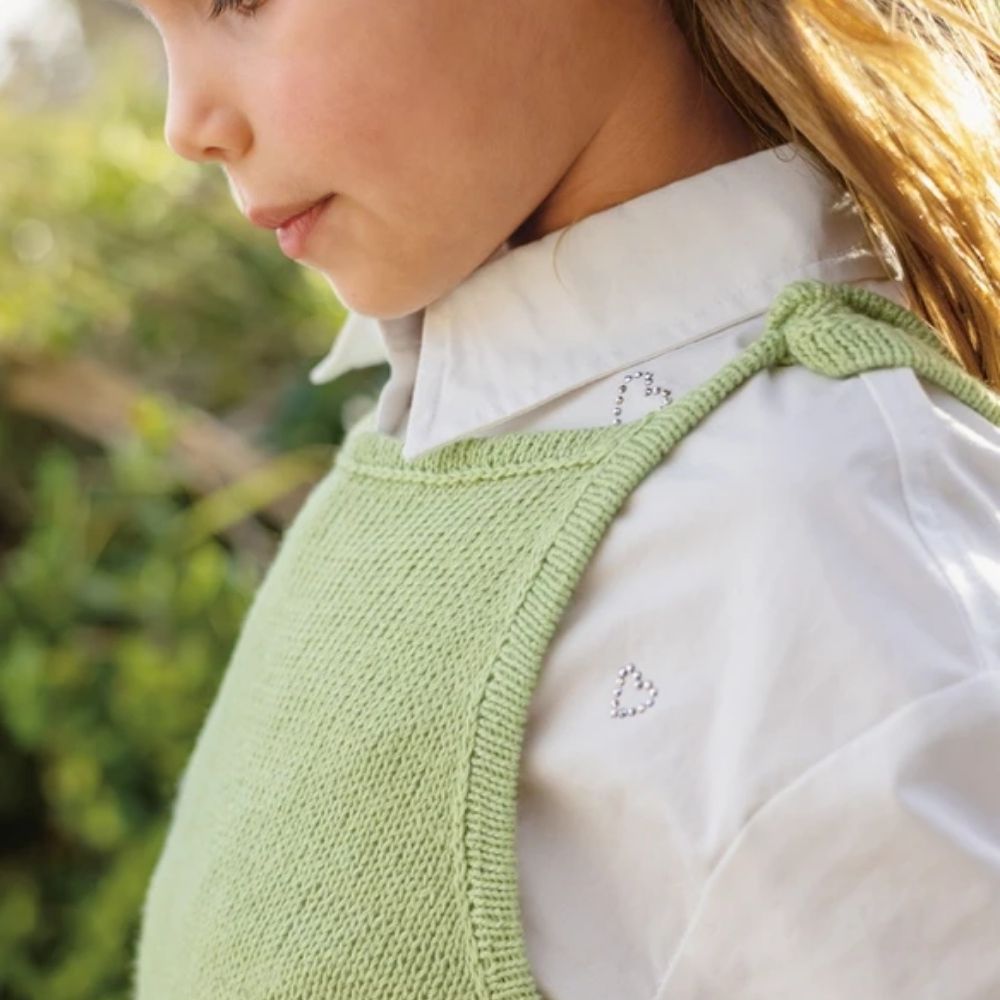 Clementine Dress Junior (2503) (Norsk) - Strikkeopskrift