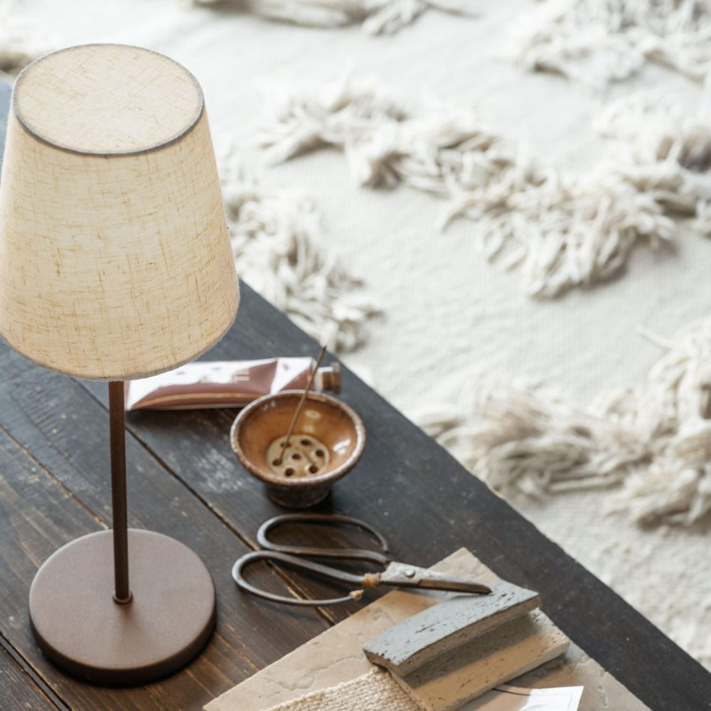 Tyra Table Portable