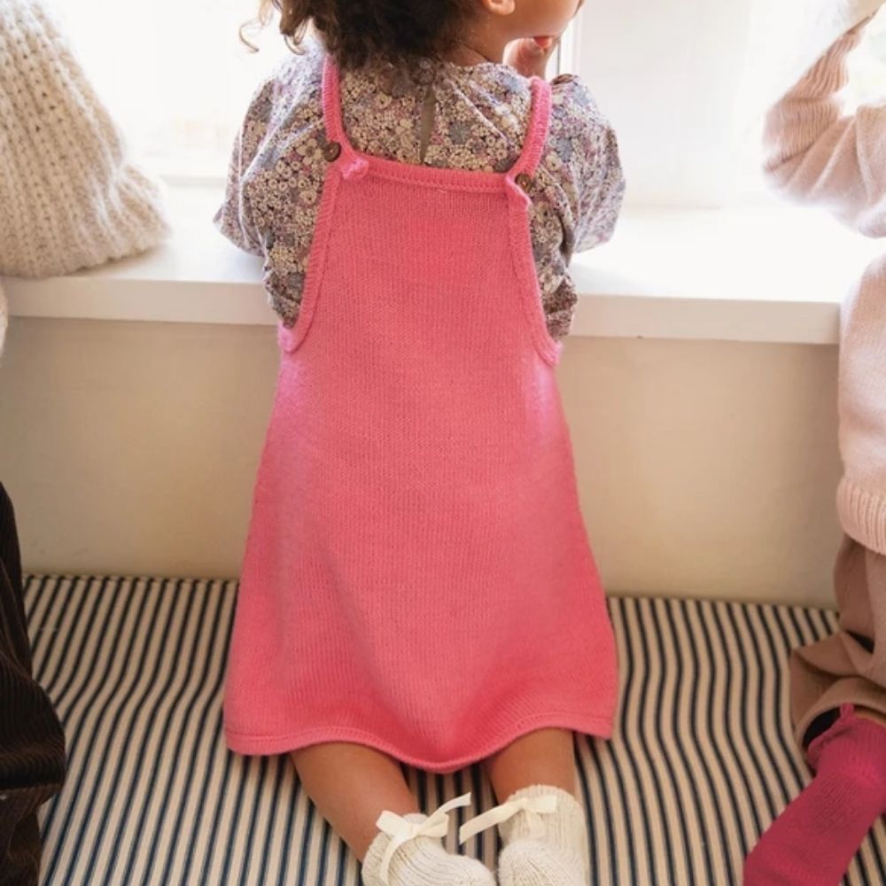 Clementine Dress (Norsk) - Strikkeopskrift