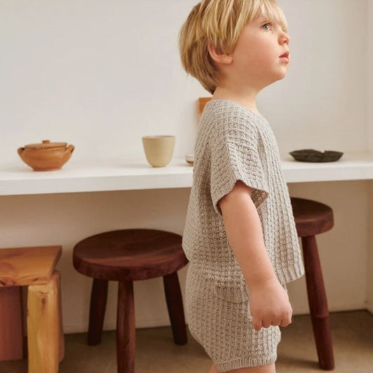 Leo Tee Baby (Norsk) - Strikkeopskrift