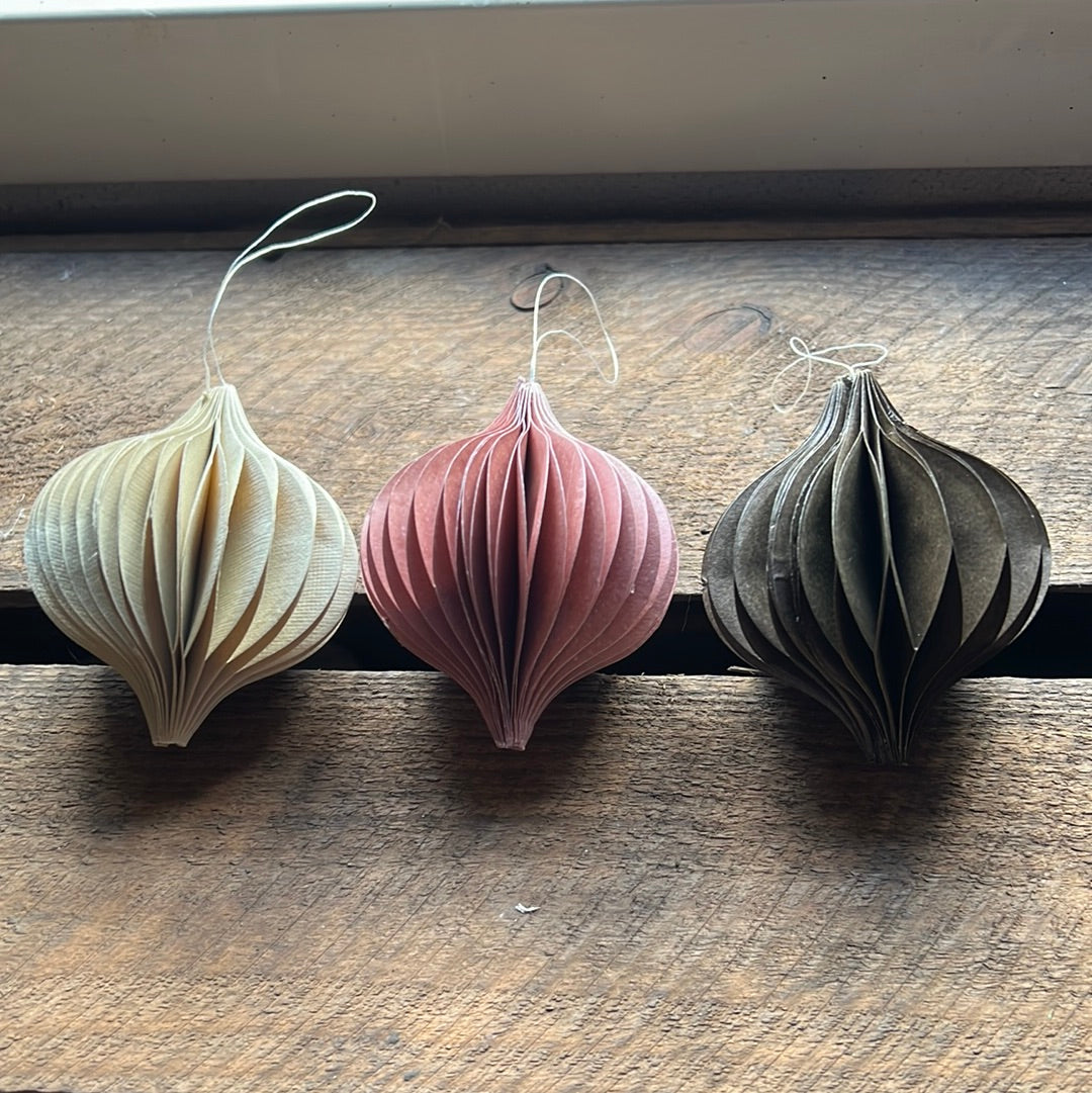 Paper Drop Julekugler - Den Gamle Mølle