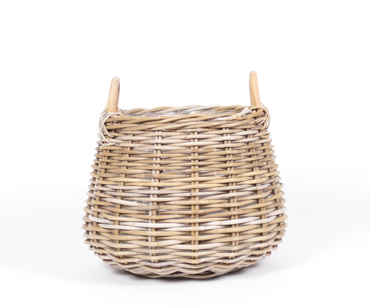 Kurv buttet med træhåndtag