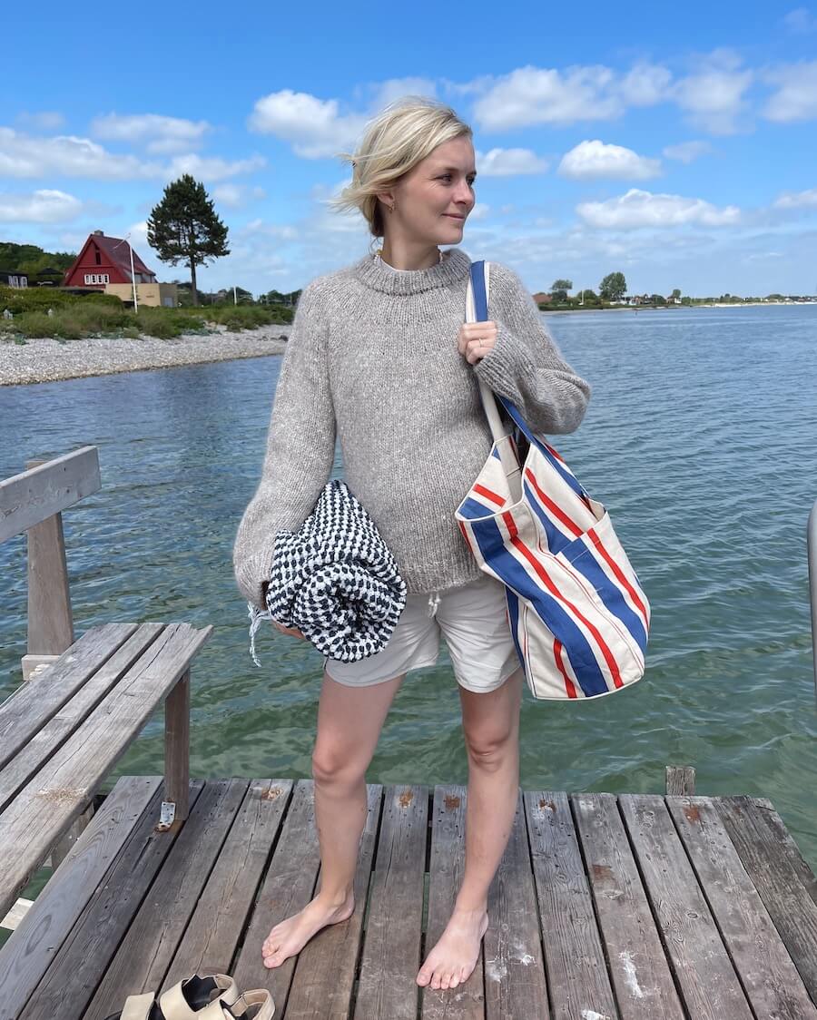 Novice Sweater (Chunky Edition) - Strikkeopskrift