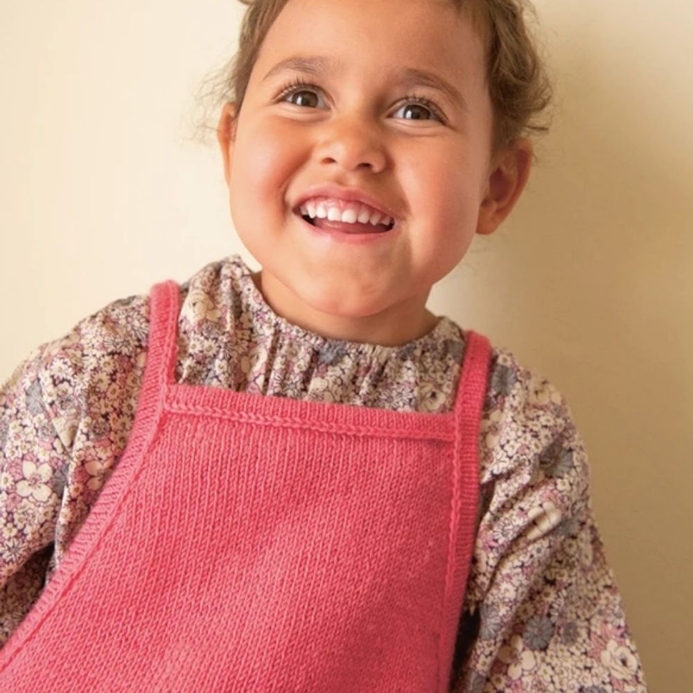 Clementine Dress (Norsk) - Strikkeopskrift