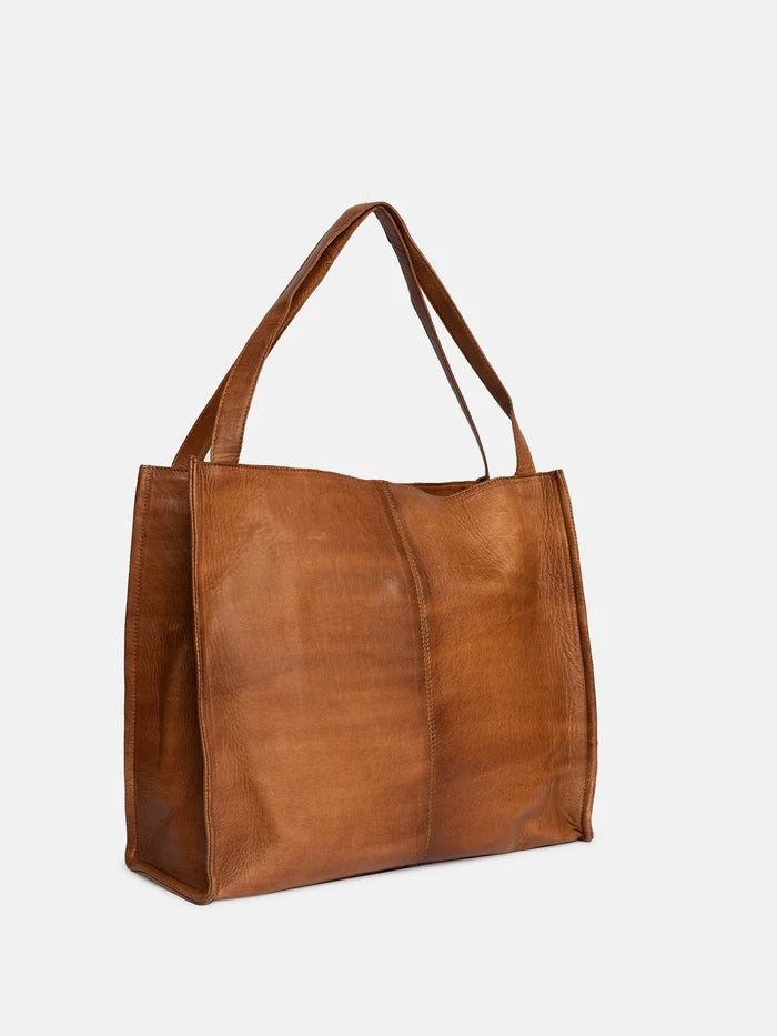 Aro Urban Walnut