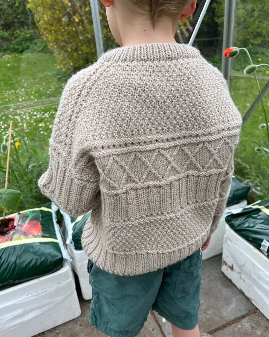 Ingrid Sweater Junior - Strikkeopskrift