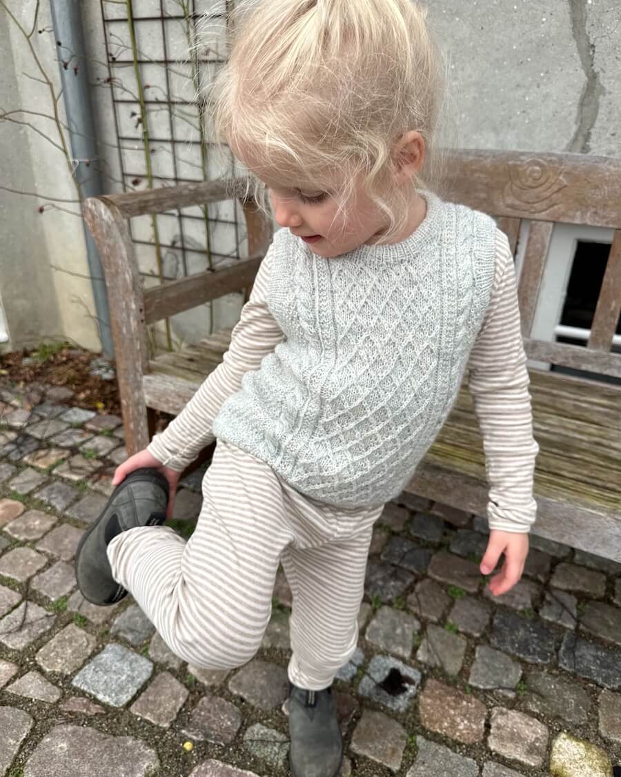 Moby Slipover Mini - Strikkeopskrift