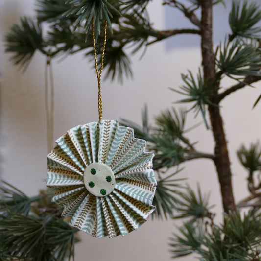 Paper Rosettes Kalaiya Sage