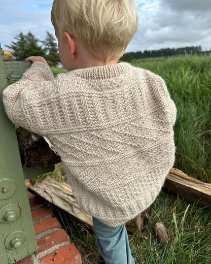 Storm Sweater Junior - Strikkeopskrift