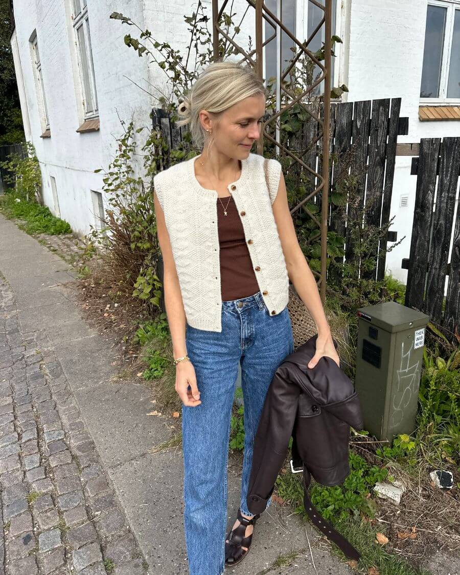 Esther Vest - Strikkeopskrift