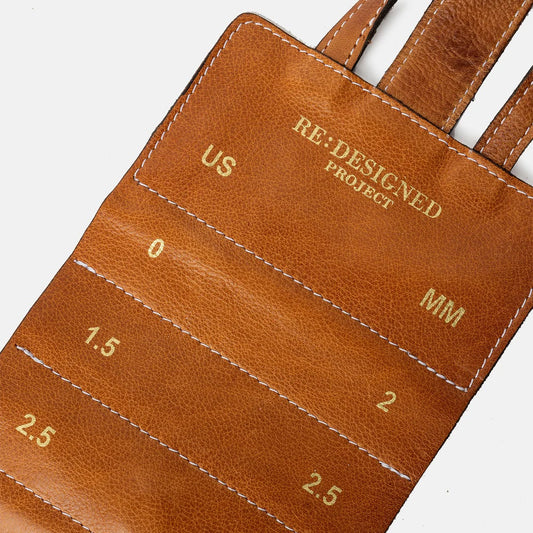 Project 66 - strikkeetui Walnut